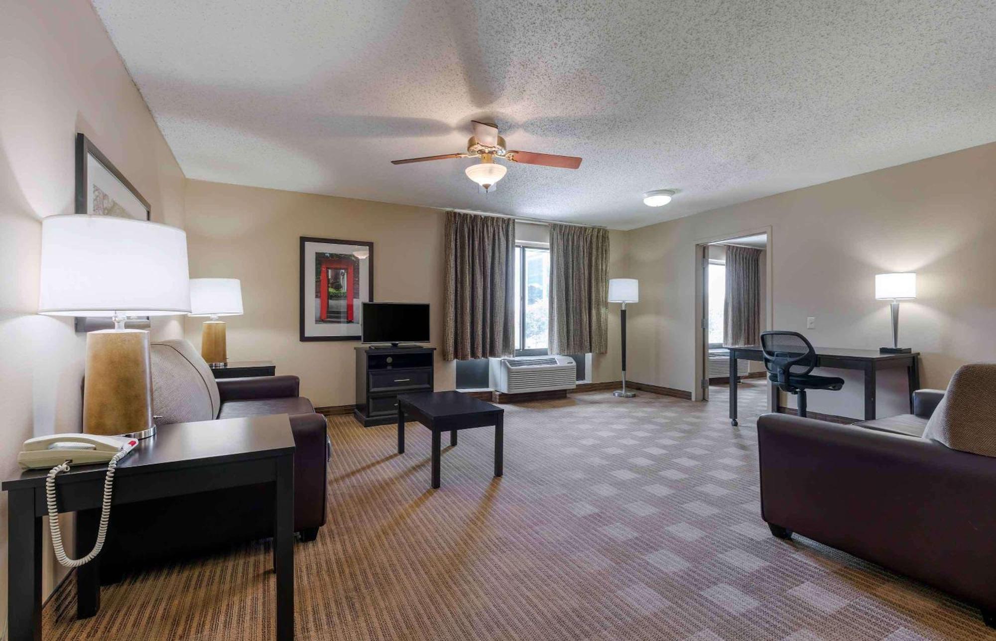Extended Stay America Select Suites - Dallas - Фрамерз-Бранч Екстер'єр фото